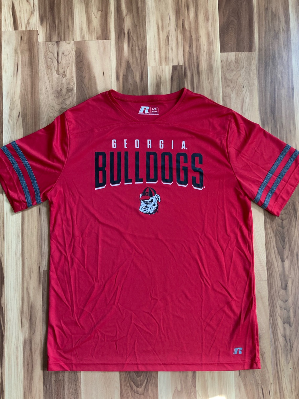 Russell Georgia Bulldog short sleeve shirt, Large 42-44, Red, Polyester